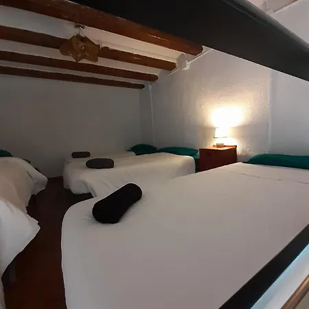 Privada En La Rambla De Cataluna Homestay *